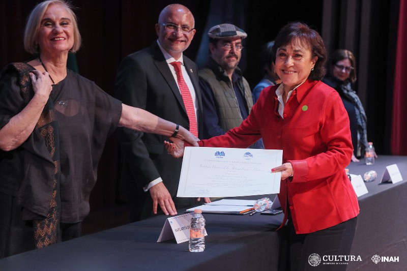 Entregan Premio Caniem Al Libro Historia Del Istmo De Tehuantepec Dinámica Del Cambio Sociocultural 7938