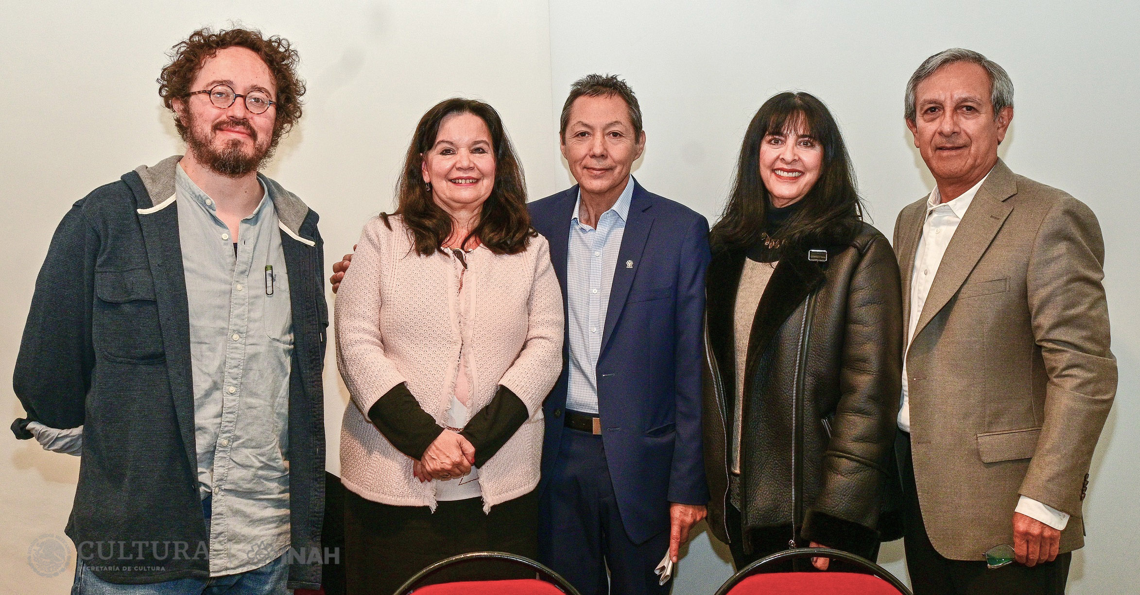 En este sentido, la directora de la DEH, Delia Salazar Anaya, y la historiadora de la imagen, Rebeca Monroy Nasr, reconocieron un ejercicio de memoria colectiva. Foto. Melitón Tapia. INAH